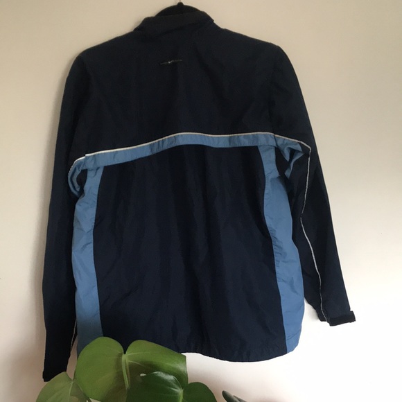 Nike Clima-Fit Windbreaker - Picture 3 of 5
